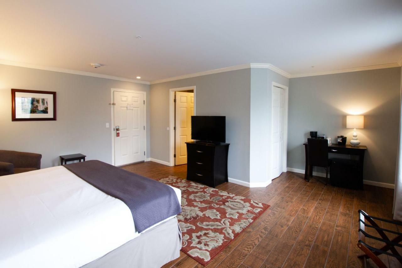 The Dahlonega Square Hotel & Villas Ngoại thất bức ảnh