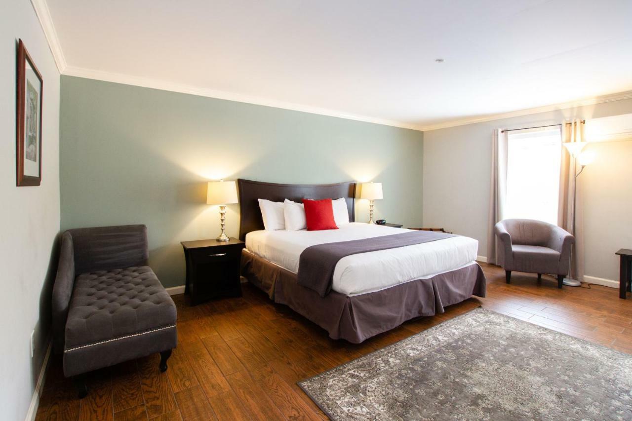 The Dahlonega Square Hotel & Villas Ngoại thất bức ảnh